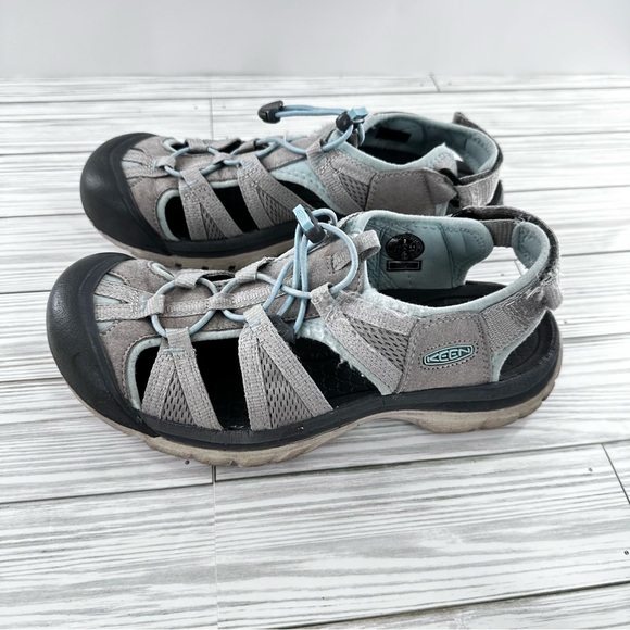 KEEN  Hiking Sandals Women Sz 9 Grey Anti Odor Footbed Waterproof - Picture 5 of 6